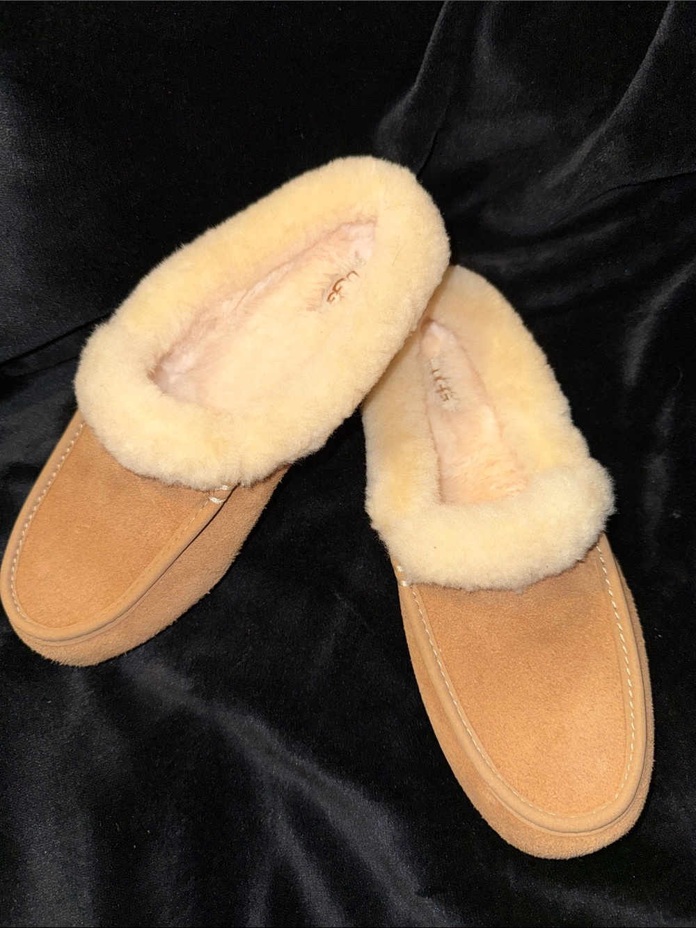 UGG Women’s Cozy Shearling-Lined Suede Slip-On Slippers - Chestnut